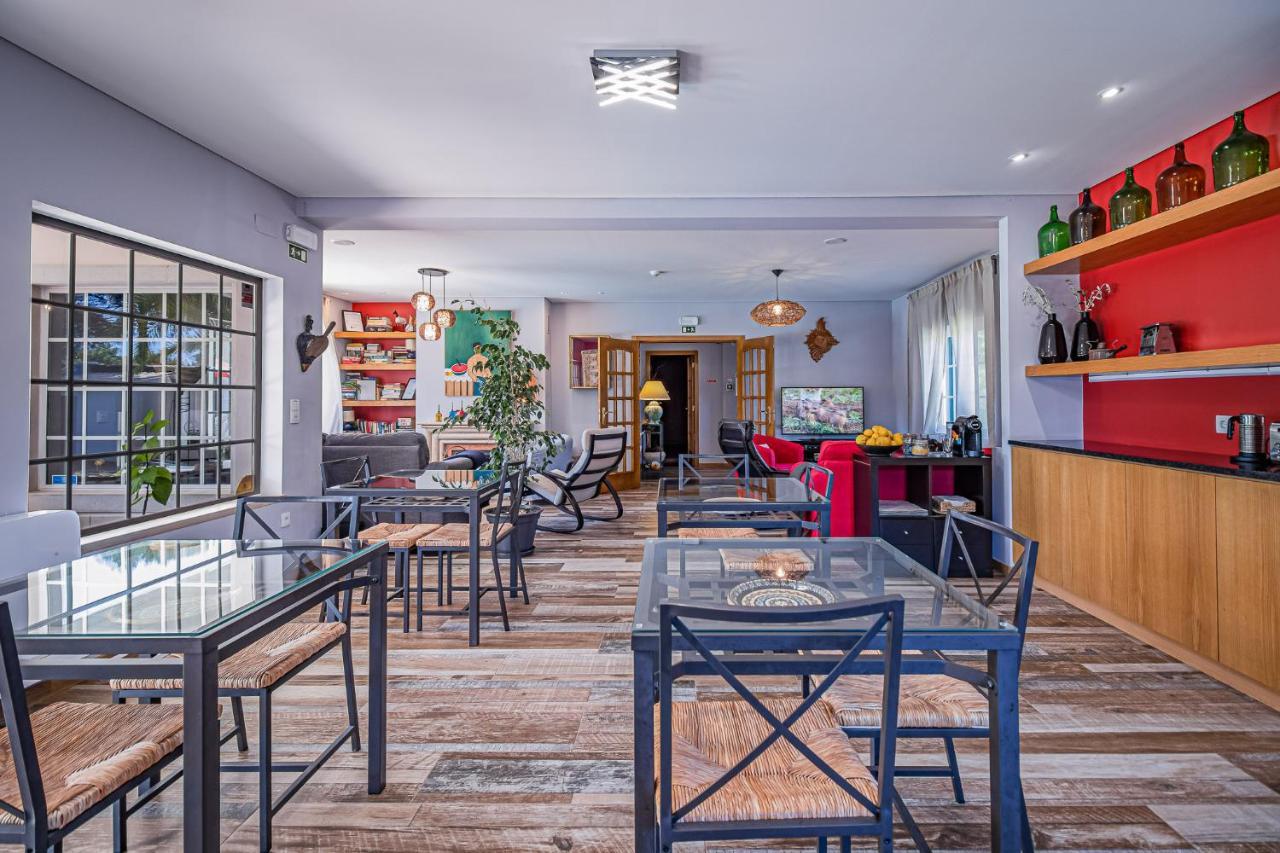 Buganvilias Do Meco Guest House Sesimbra Bagian luar foto